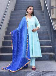 Buy Women's Suit Sets Online at affordable prices - Satrangi