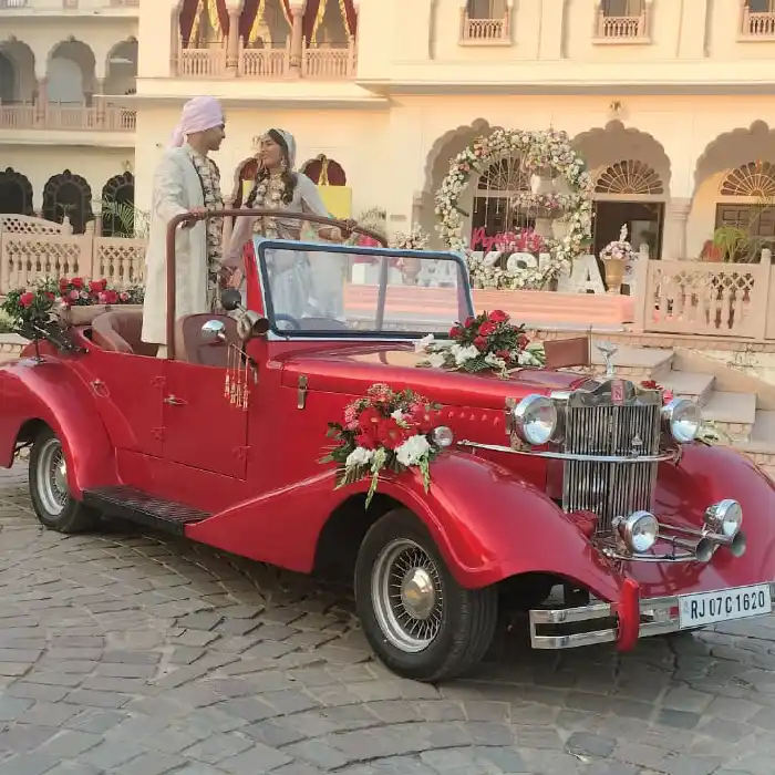 vintage car rental for Pre wedding shoot